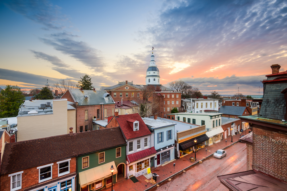 Annapolis, Maryland, USA downtown view over Main Street with the State House.